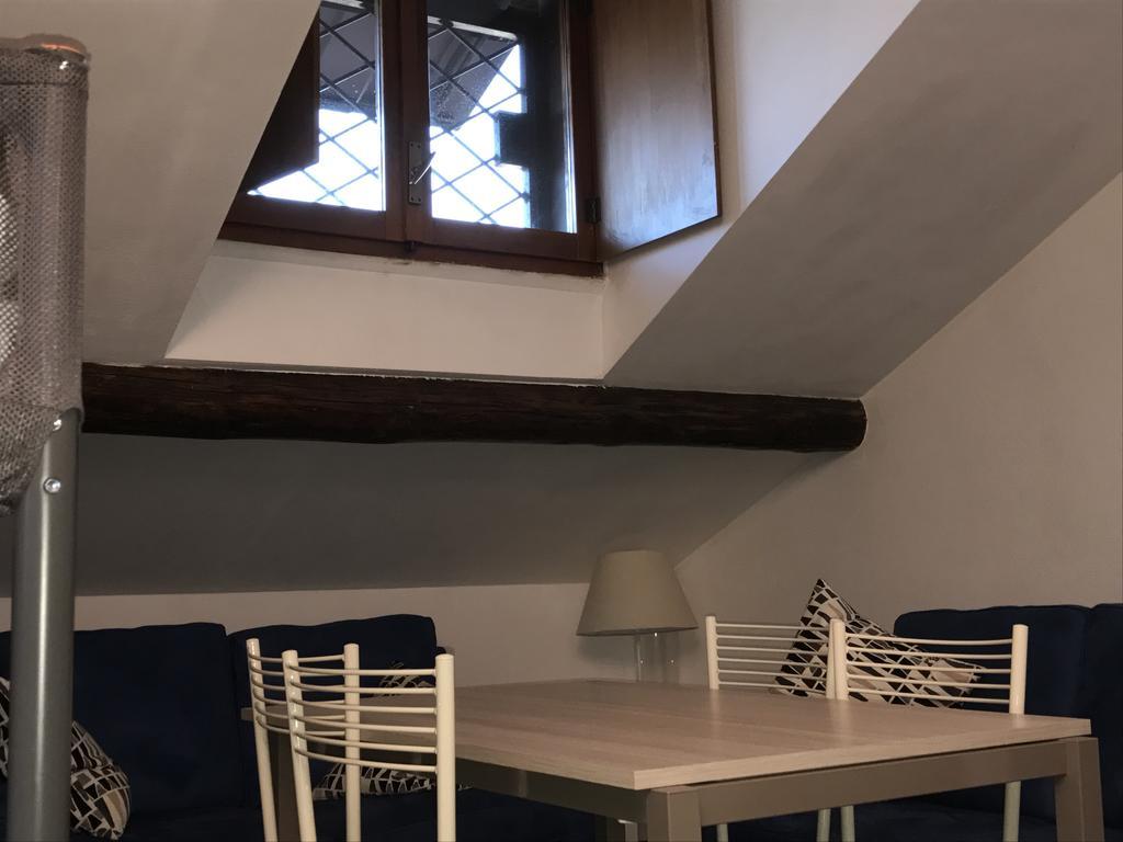 מילאנו Charming Apartment The Castle מראה חיצוני תמונה